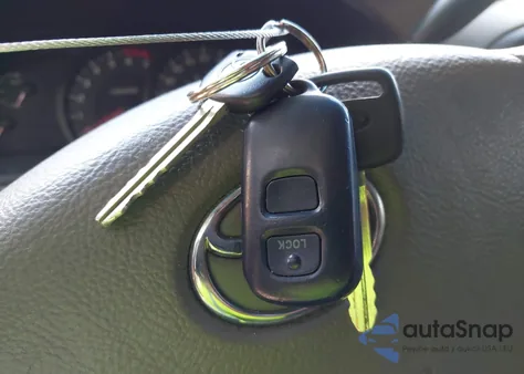 2005 Toyota Tundra Sr5 V8 из США, поврежденный, VIN 5TBET341X5S469904